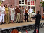 Ook zanggroep ‘Kwasi Kloos’ is harmonieus bijeen.